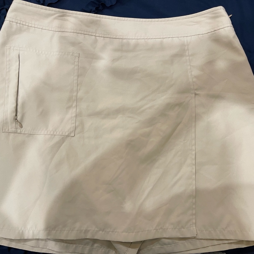 Izod Golf Skort - Size 16